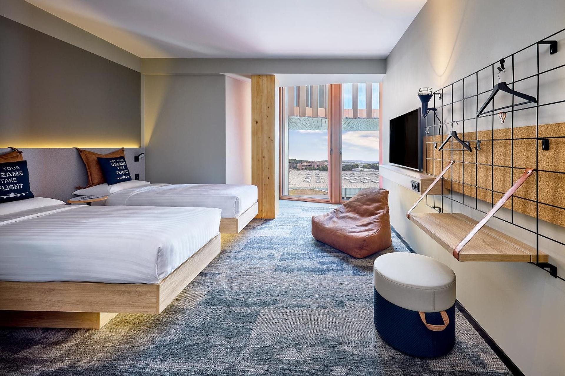 Moxy Luxembourg Airport 호텔 Niederanven 외부 사진