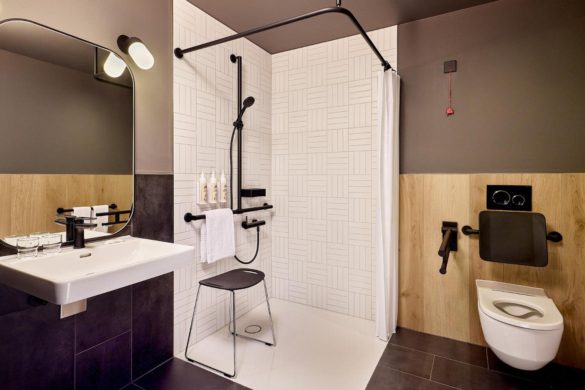Moxy Luxembourg Airport 호텔 Niederanven 외부 사진