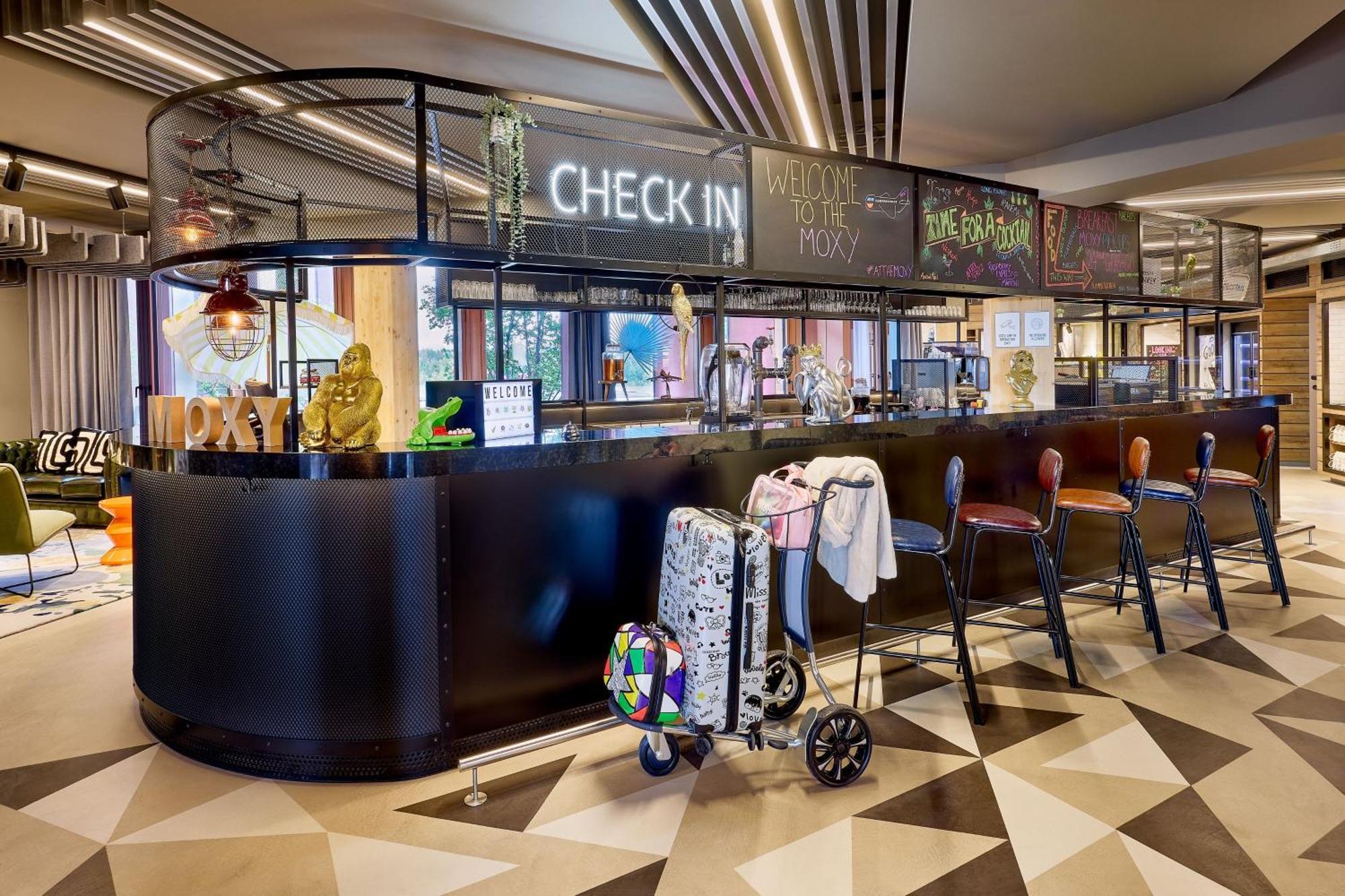 Moxy Luxembourg Airport 호텔 Niederanven 외부 사진